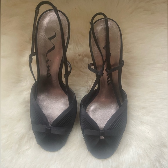 Fancy Heel - Picture 3 of 3